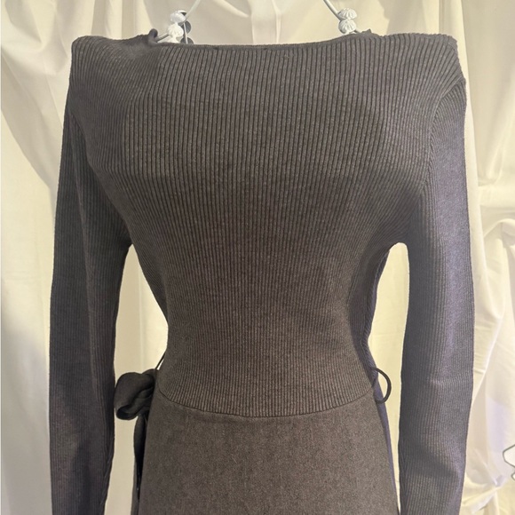 Osay Germany, Gray Long Sleeve Autumn Women’s Wrap Dress - Picture 2 of 7